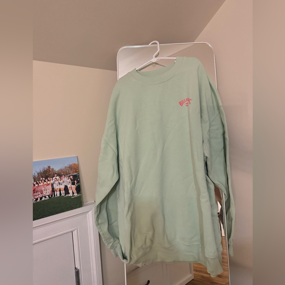 Billabong women’s crewneck